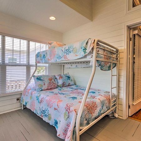 Cottage With Porch - 3 Min Walk To Bay St Louis Bay St. Louis Екстериор снимка